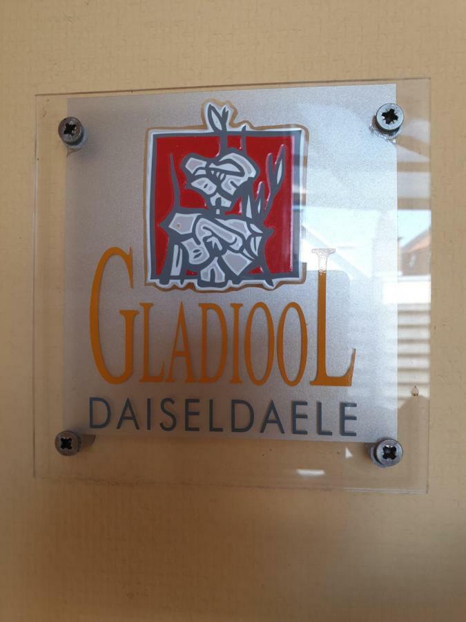 Hostellerie Daiseldaele Dadizele Esterno foto