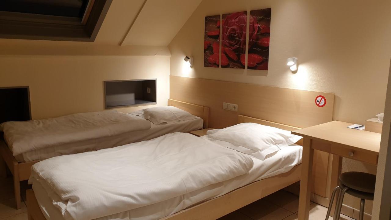Hostellerie Daiseldaele Dadizele Esterno foto